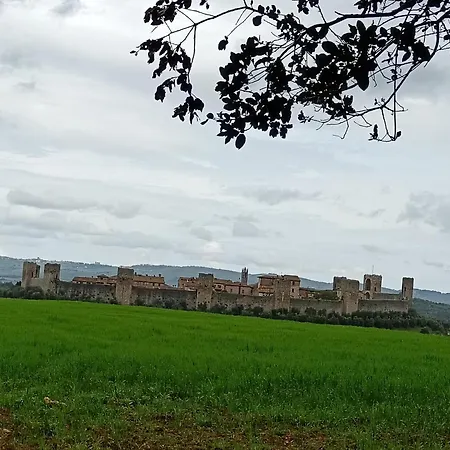 Nel Bosco Sulla Via Francigena 民宿 蒙特里久尼